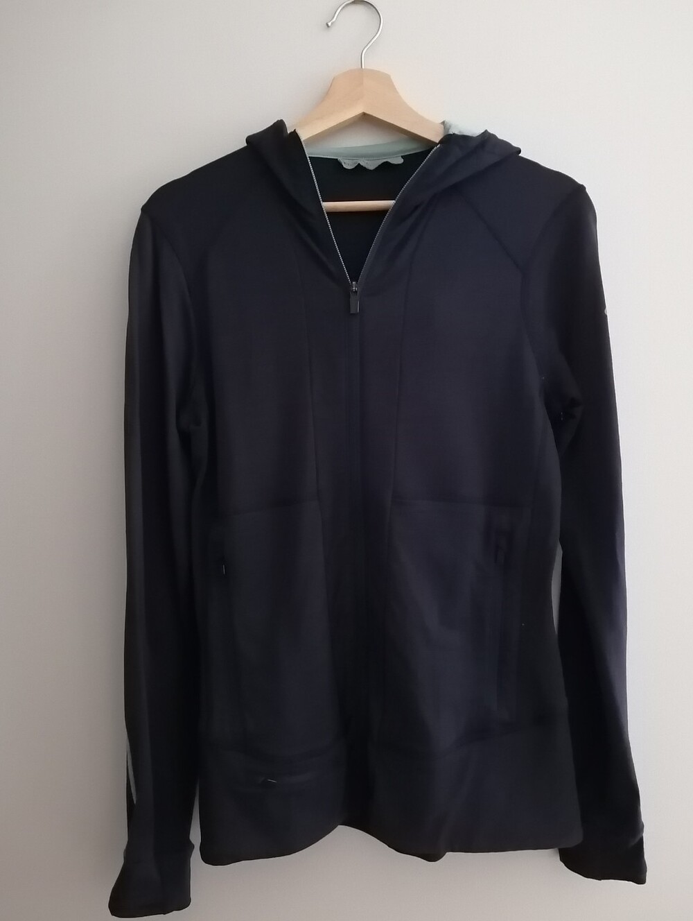 Icebreaker Woman's Merino Wool Zip Up Hoodie Navy Blue Medium *Flawed*
